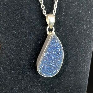 Druzy Quartz necklace.​​